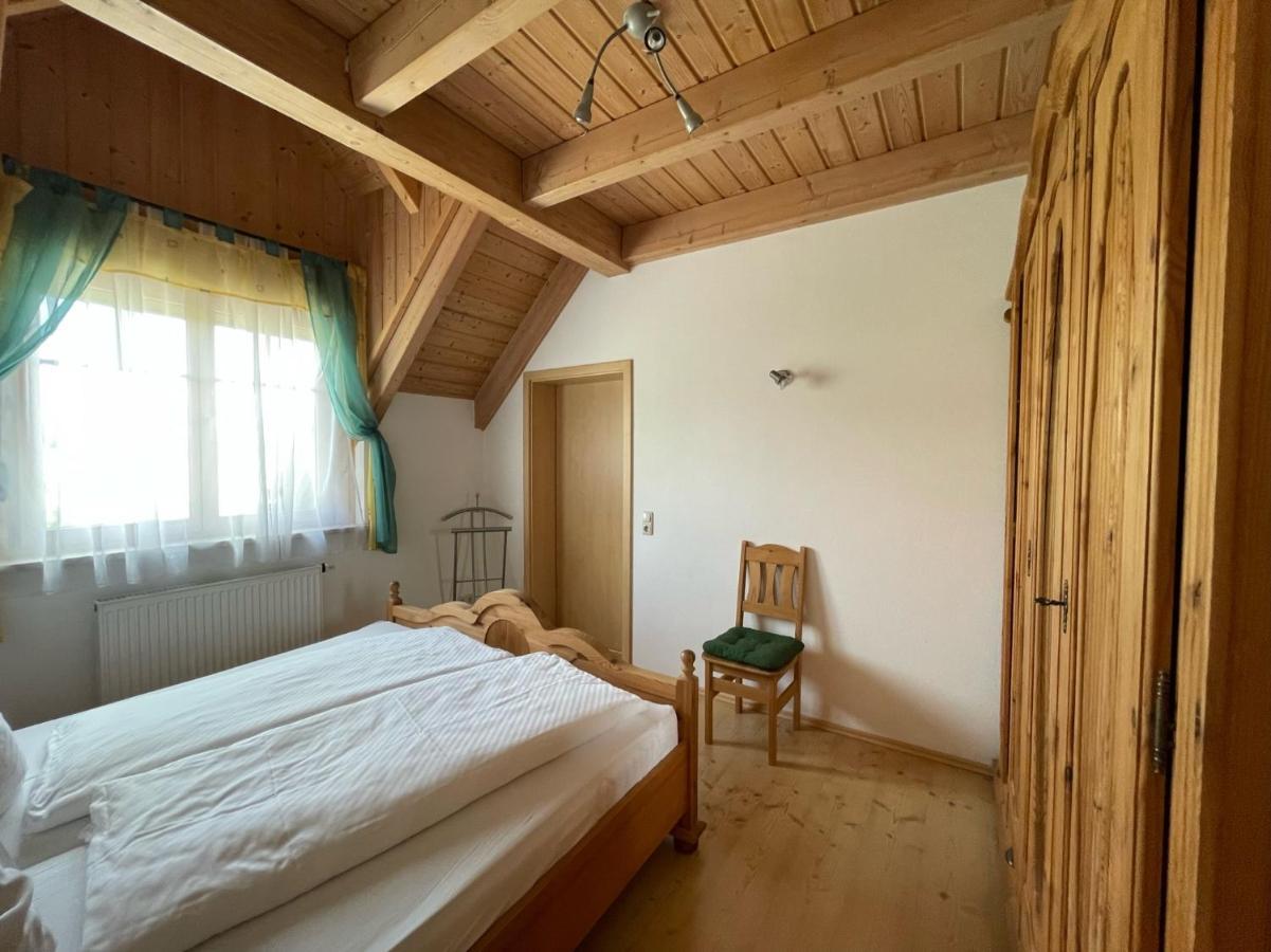 Ferienwohnungen Am Kirchberg Kapplblick Neualbenreuth Eksteriør bilde