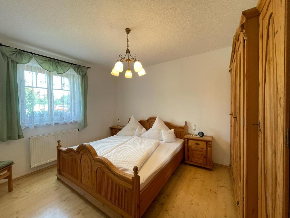 Ferienwohnungen Am Kirchberg Kapplblick Neualbenreuth Eksteriør bilde